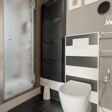 Appartamento Guesthost - Cenisio Lovely Flat *
